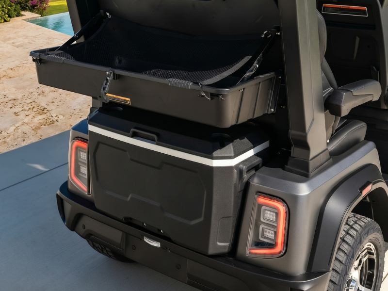Rear coolbox of the ECO Azure 4 with the fold-open cargo box raised above it