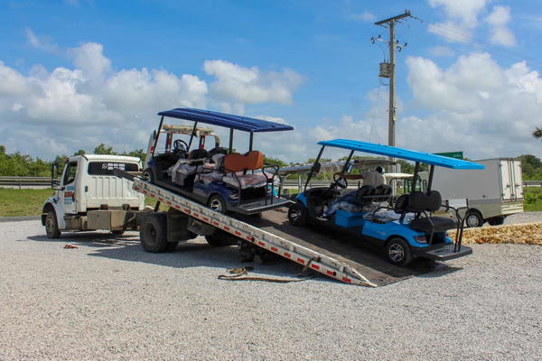How much does a golf cart weigh